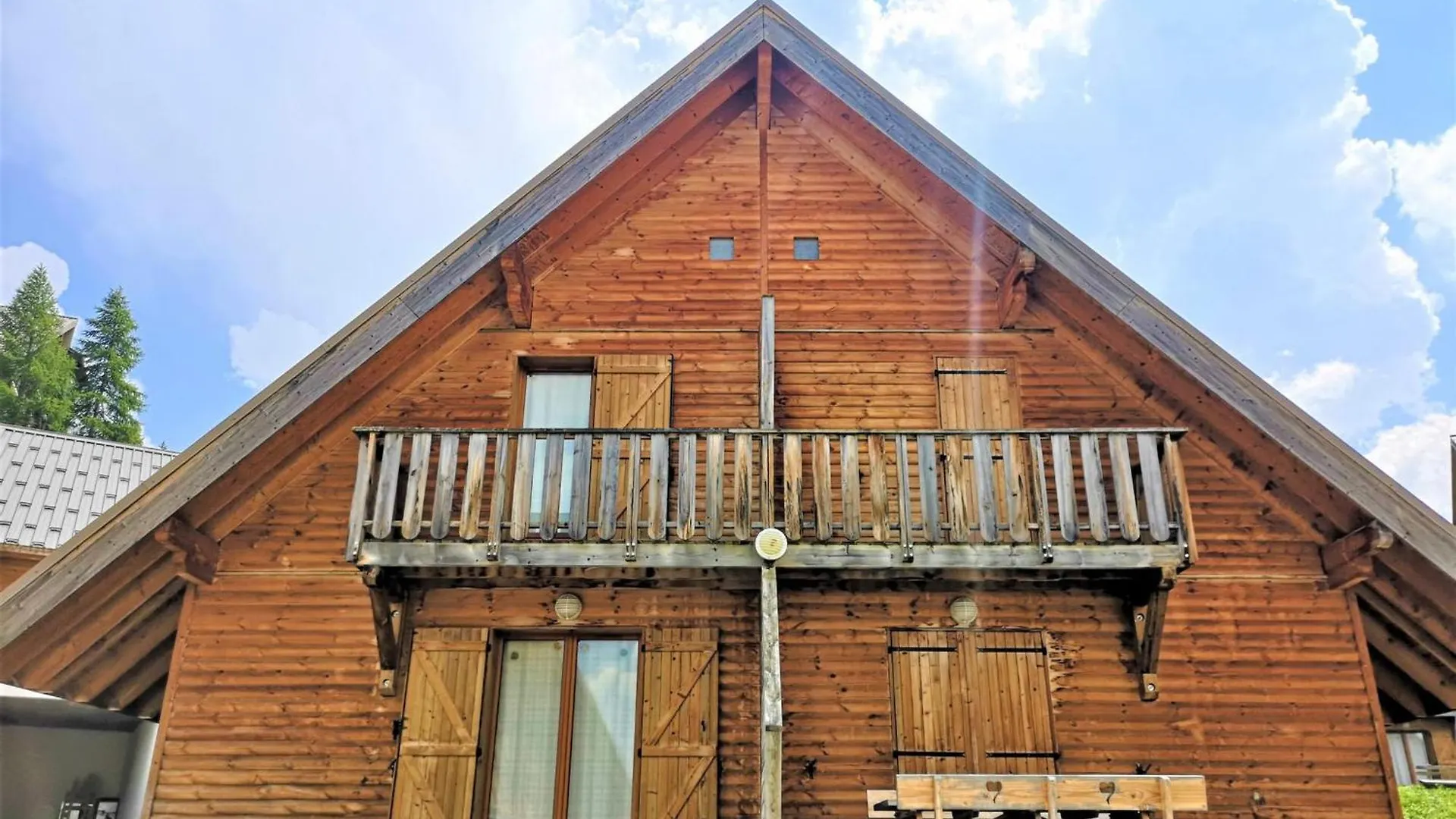 Chalet Mitoyen 7P Avec Piscine, Sauna, Parking Gratuit Et Proche Commerces - Fr-1-504-67 Le Devoluy 0*,  France