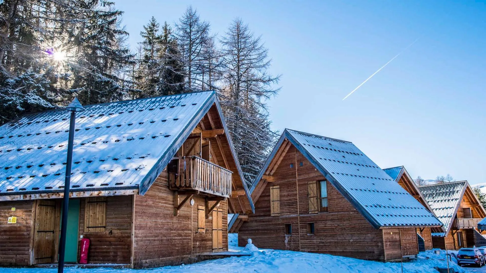 Chalet Mitoyen 7P Avec Piscine, Sauna, Parking Gratuit Et Proche Commerces - Fr-1-504-67 Le Devoluy